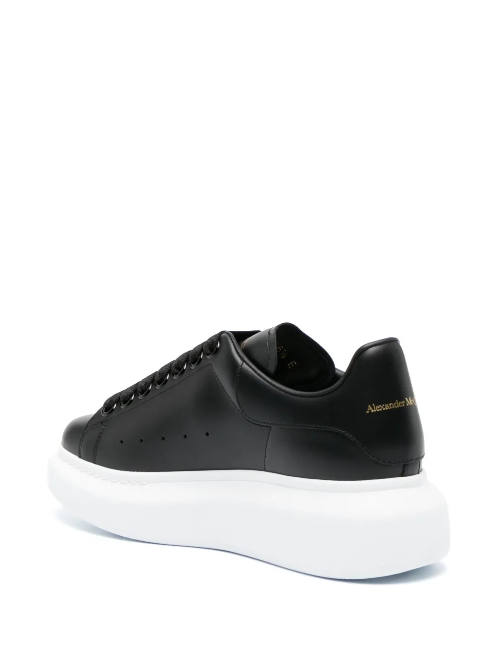 Oversized low-top sneakers