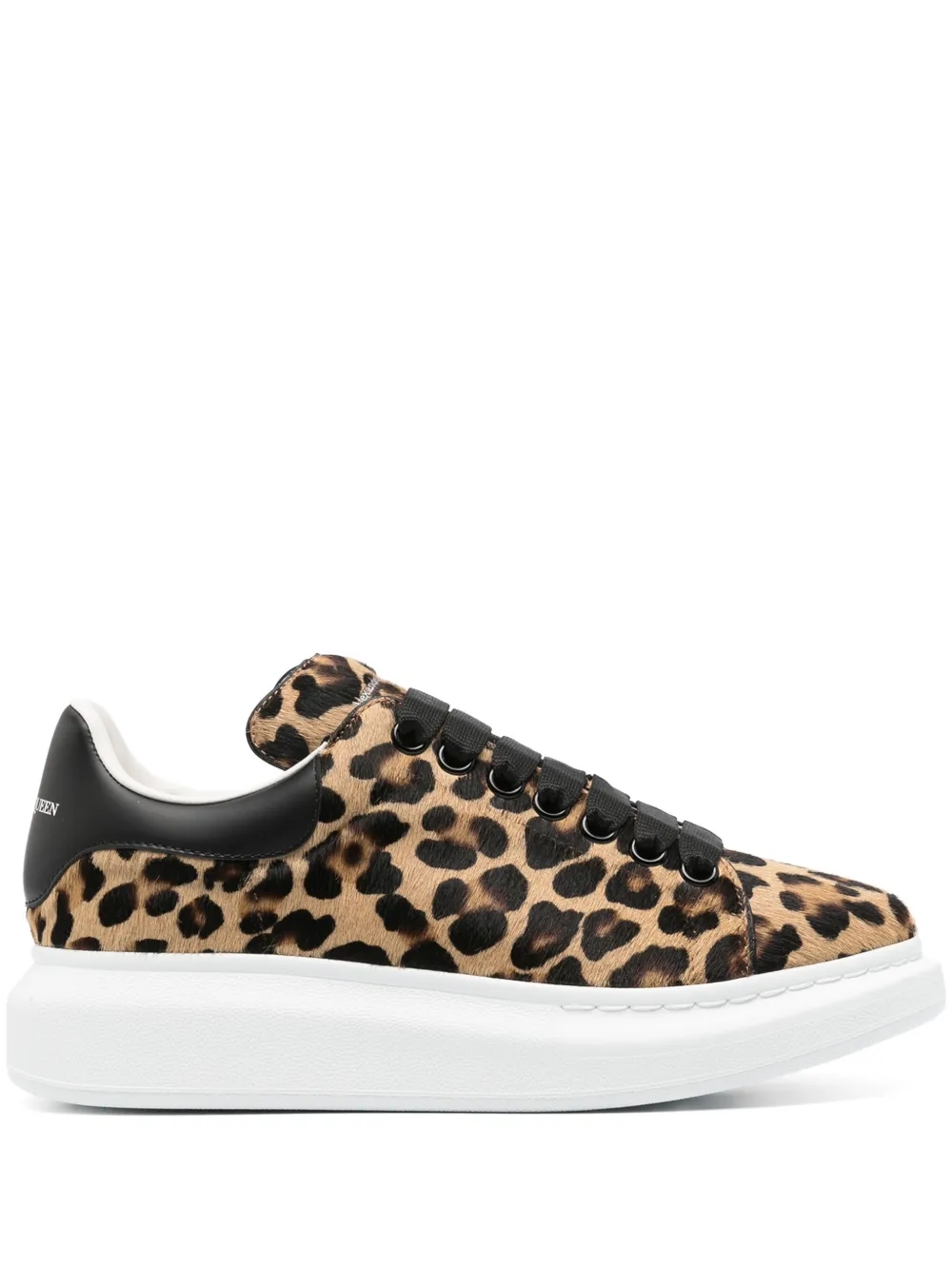 Oversized sneakers
